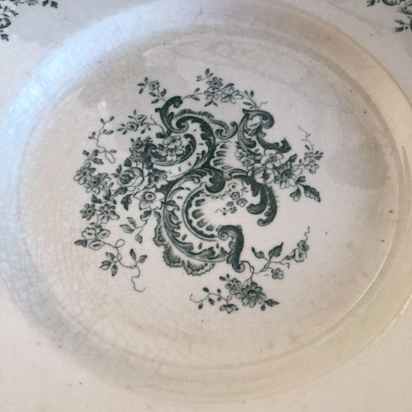 Assiette GIEN sur piédouche modèle Louis XV – Image 4