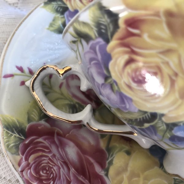 Tasses avec sous tasses en porcelaine décor fleurs – Image 7