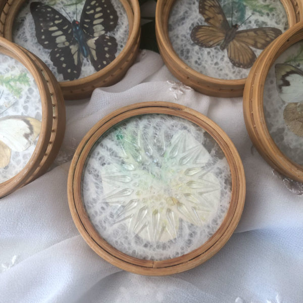 Sous verres en rotin décor papillons – Image 3