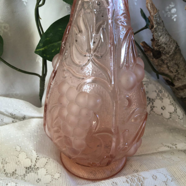 Carafe en verre rose motifs raisins – Image 5