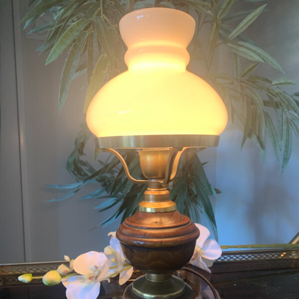 Lampe en bois et opaline – Image 2