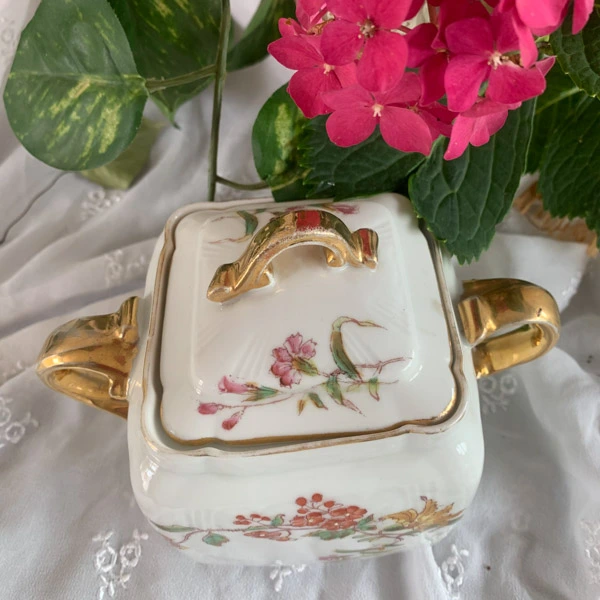 Sucrier en porcelaine Haviland XIX ème